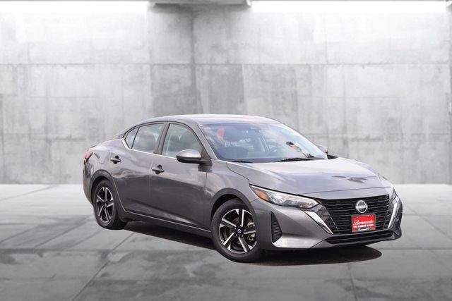 Used 2024 Nissan Sentra SV FWD image 2