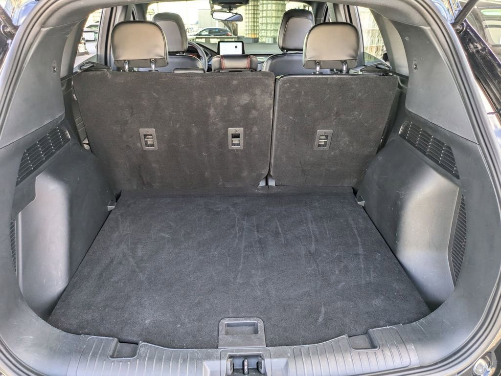 Used 2025 Ford Escape ST-Line image 28