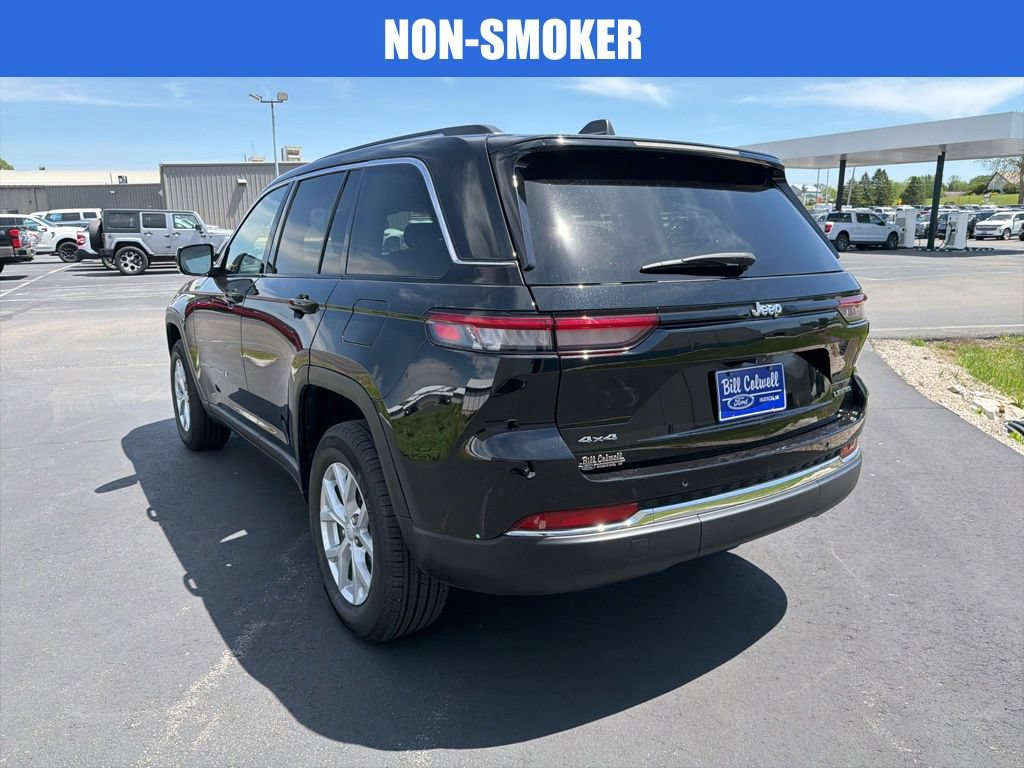 Used 2023 Jeep Grand Cherokee Limited AWD/4WD image 6