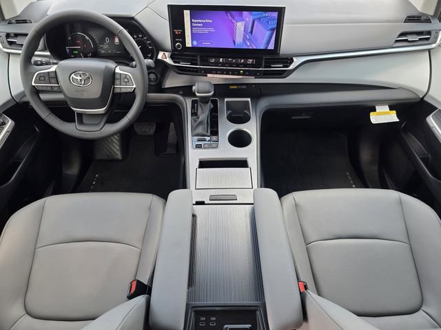 New 2026 Toyota Sienna XLE image 23