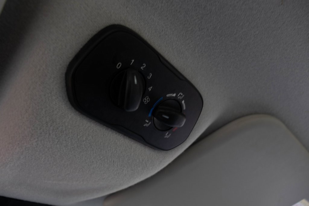 Used 2019 Ford Transit 350 XLT image 33