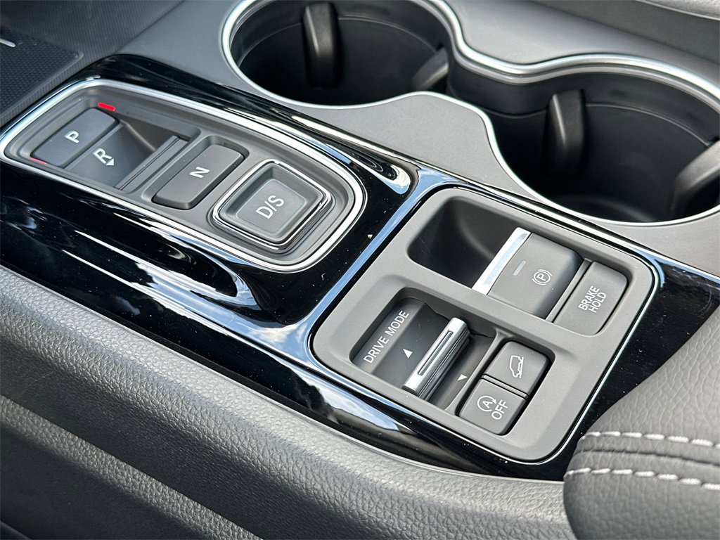 New 2025 Honda Pilot Touring image 32