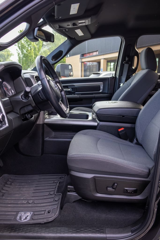 Used 2022 RAM 1500 Classic Warlock AWD/4WD image 15