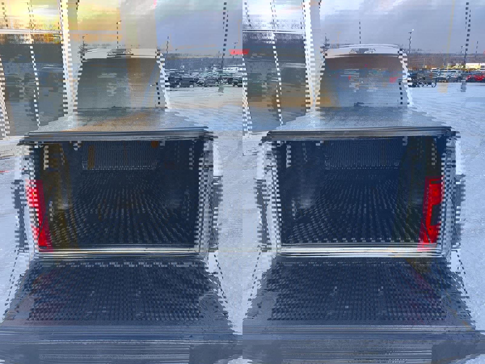 Used 2018 Ford F150 XLT w/ Trailer Tow Package image 12