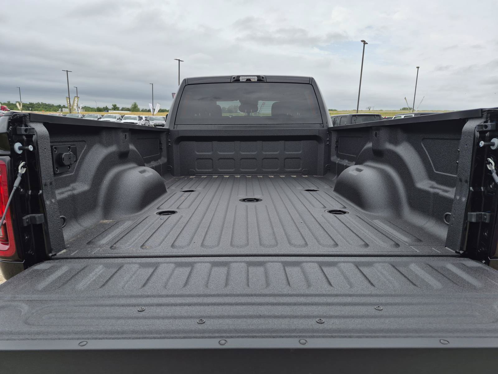 New 2026 RAM 3500 Lone Star AWD/4WD image 9
