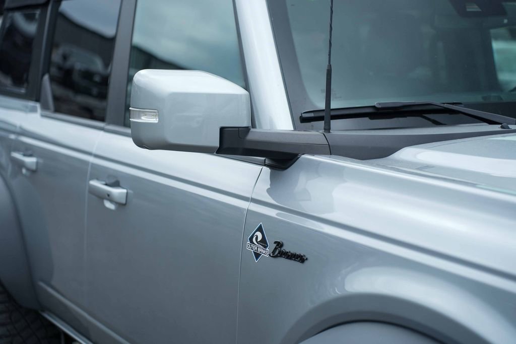 Certified 2024 Ford Bronco Outer Banks w/ Sasquatch Package AWD/4WD image 9