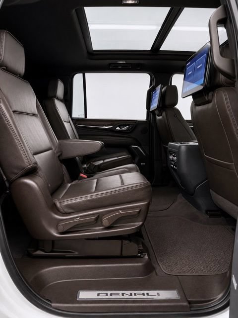 Used 2024 GMC Yukon XL Denali w/ Denali Reserve Package AWD/4WD image 21