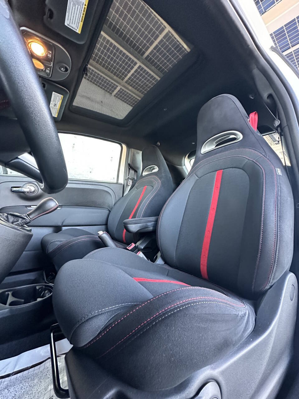 Used 2013 FIAT 500 Abarth w/ Beats Audio Pkg FWD image 9
