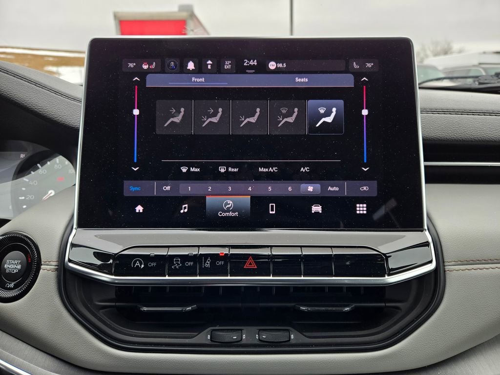 Used 2022 Jeep Compass Limited image 22