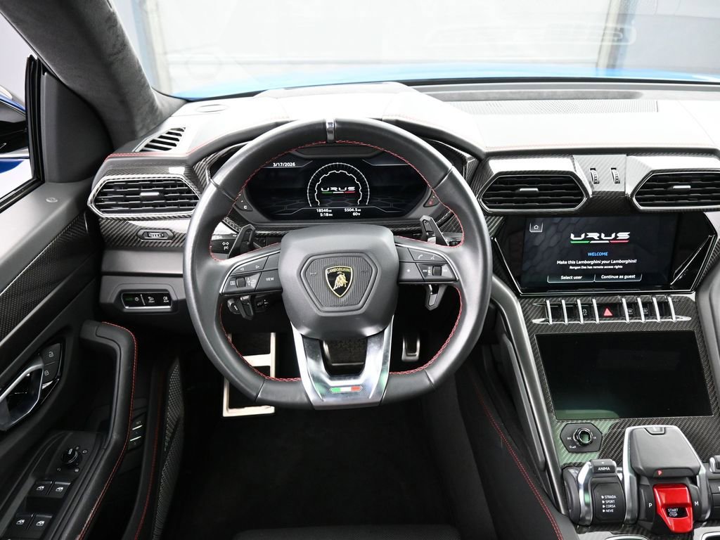 Used 2022 Lamborghini Urus AWD/4WD image 18