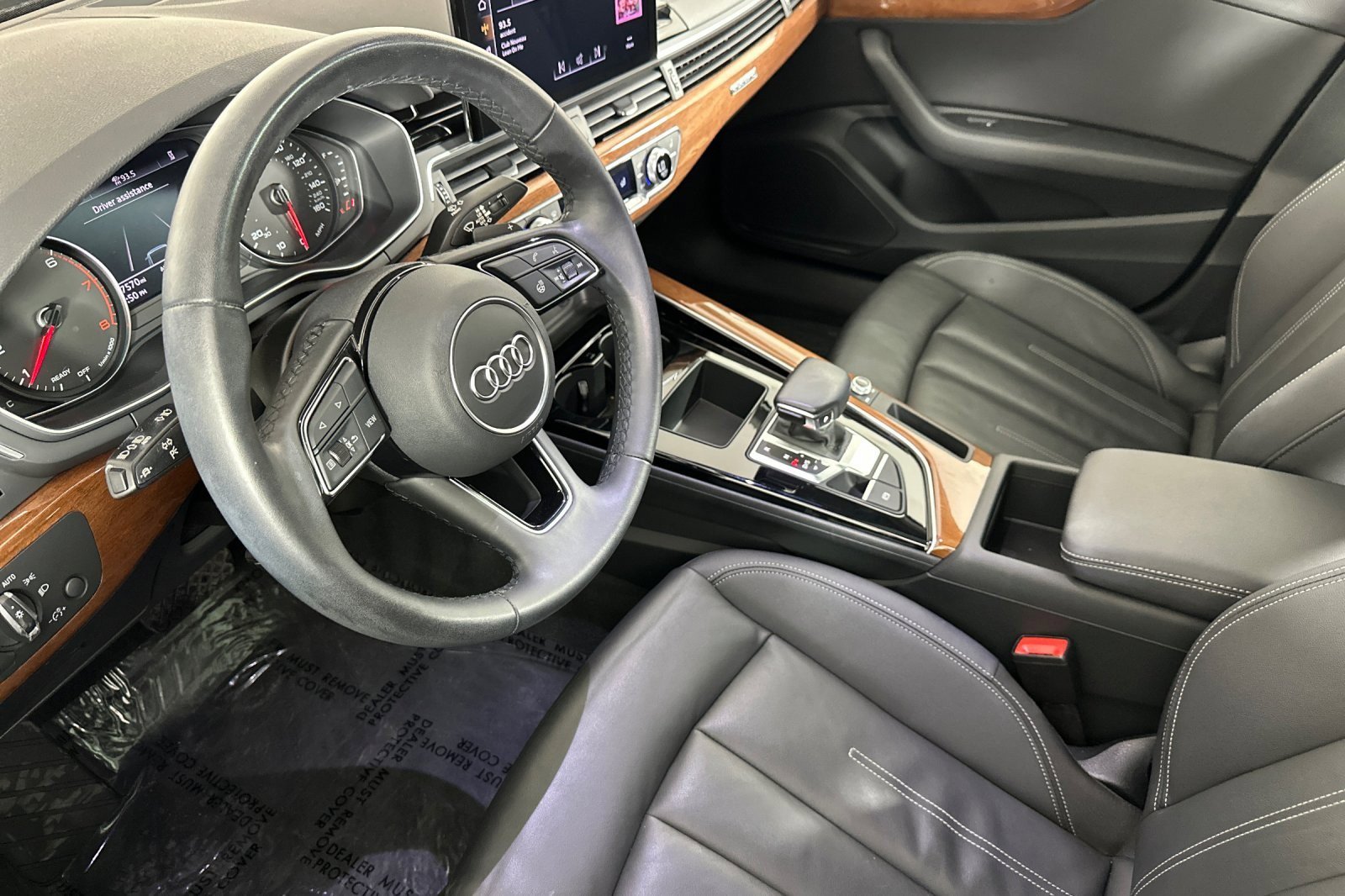 Used 2023 Audi A4 2.0T Premium w/ Convenience Package image 9