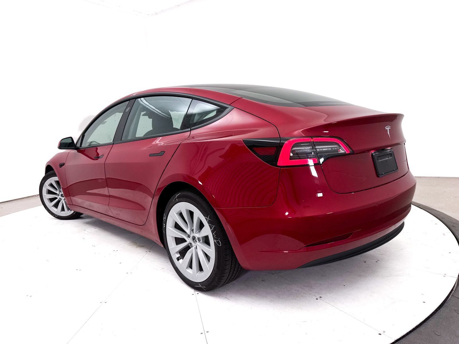 Used 2021 Tesla Model 3 Long Range AWD/4WD image 2