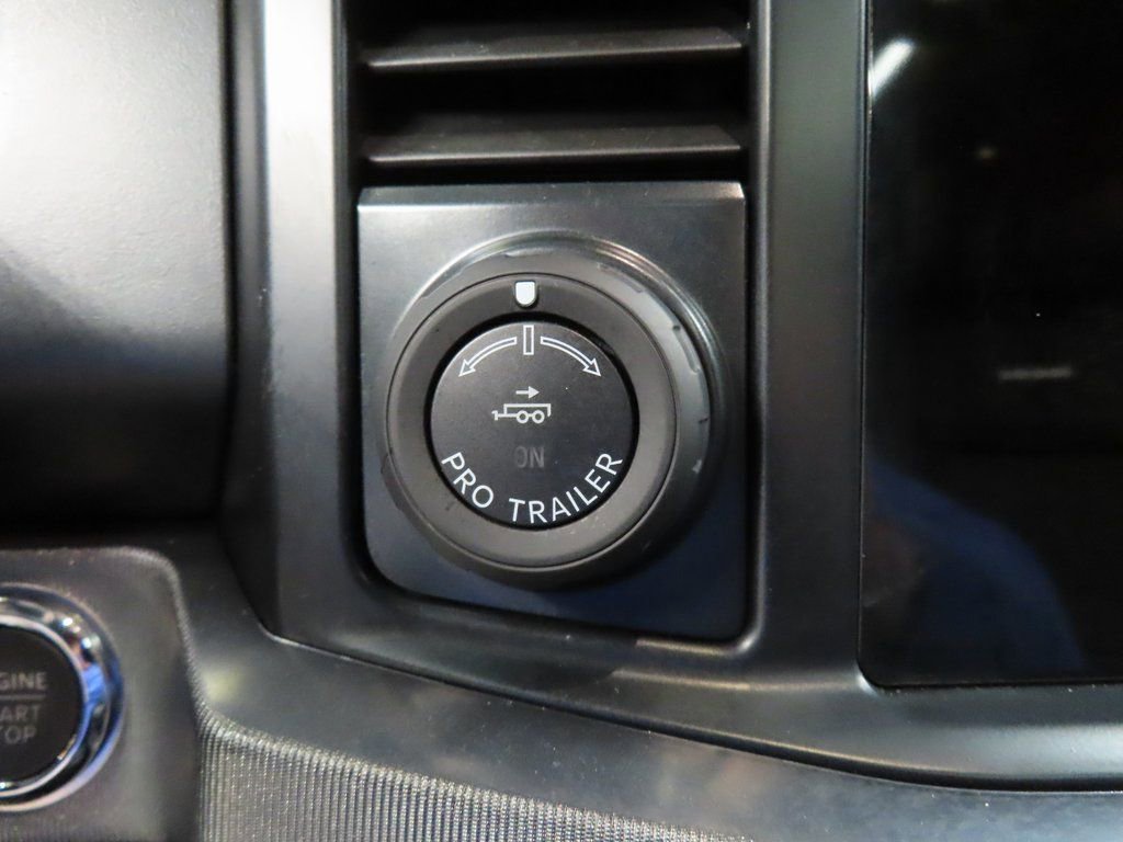 Used 2025 Ford F250 4x4 Crew Cab Super Duty image 69