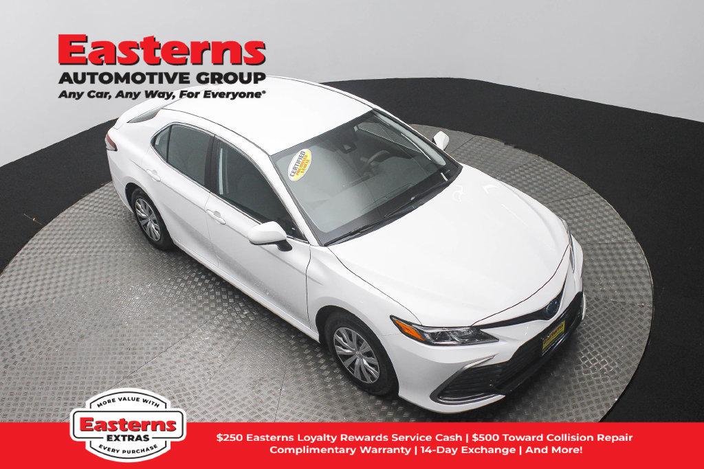 Used 2023 Toyota Camry LE FWD image 4