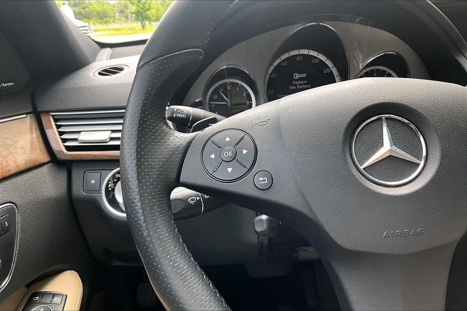 Used 2011 Mercedes-Benz E 350 Sedan image 20