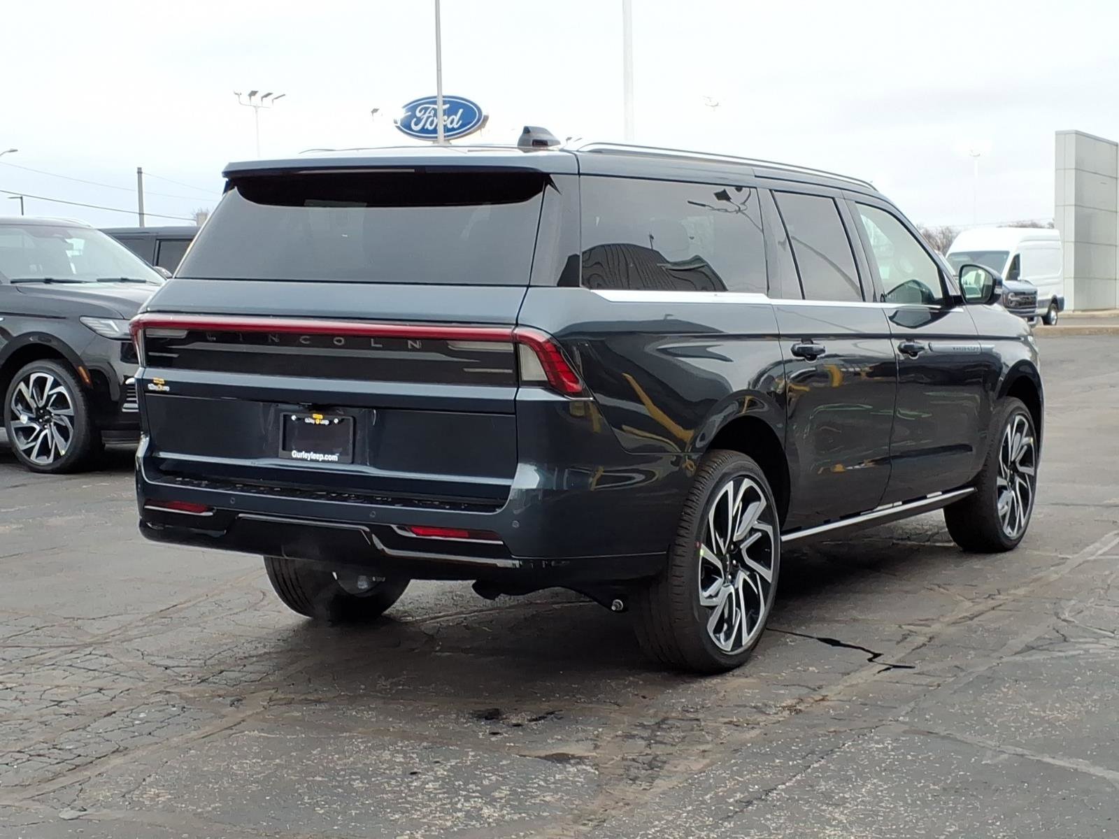 New 2026 Lincoln Navigator L Reserve image 6