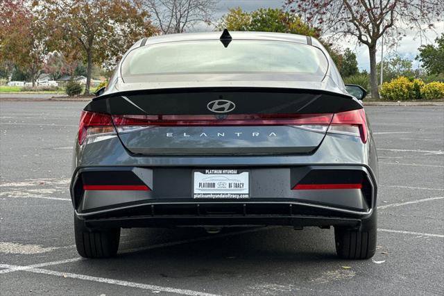 New 2026 Hyundai Elantra SEL Sport image 5