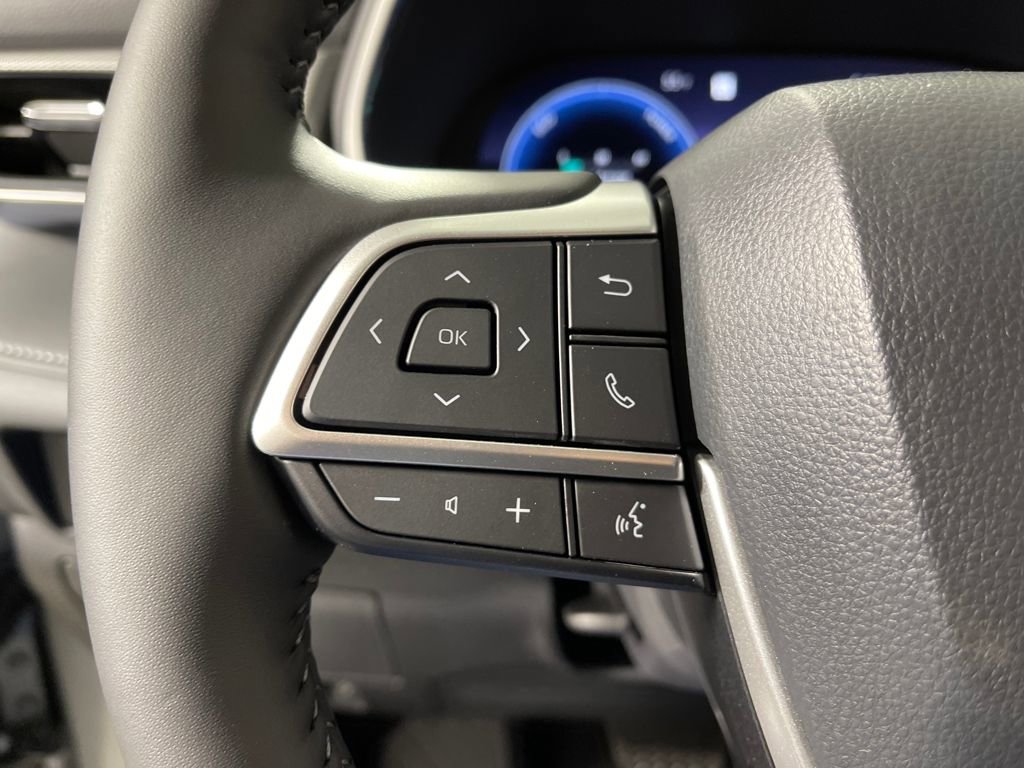 New 2026 Toyota Highlander Platinum image 28