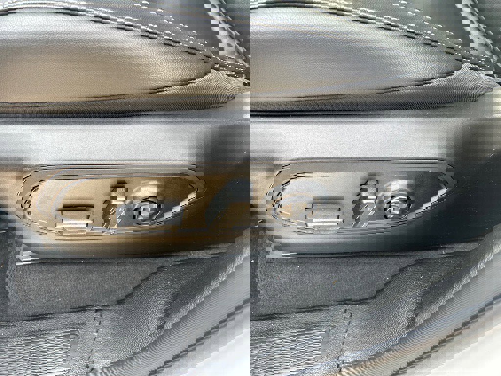 New 2025 Jeep Grand Cherokee Limited image 10