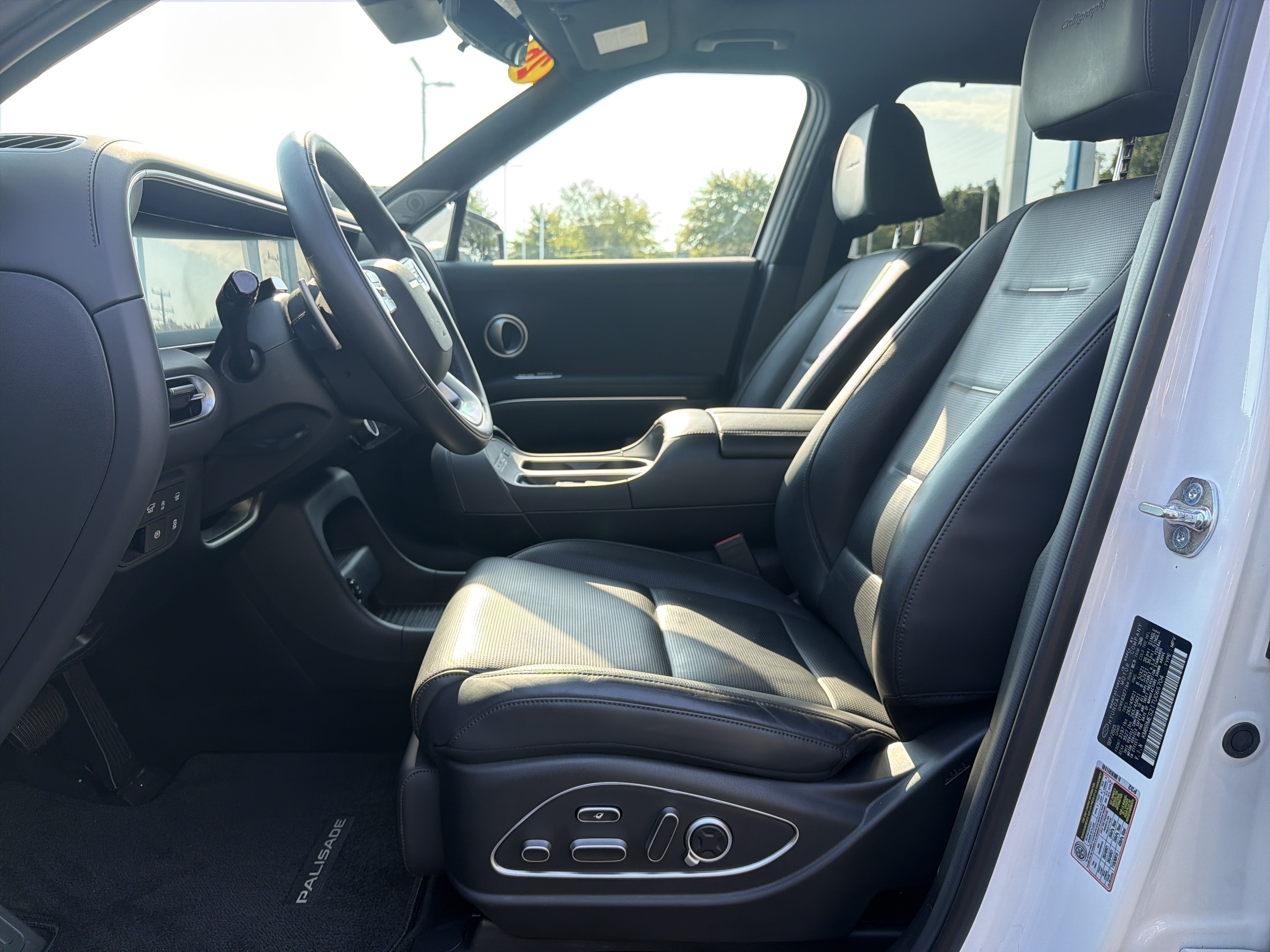 Used 2026 Hyundai Palisade Calligraphy AWD/4WD image 16