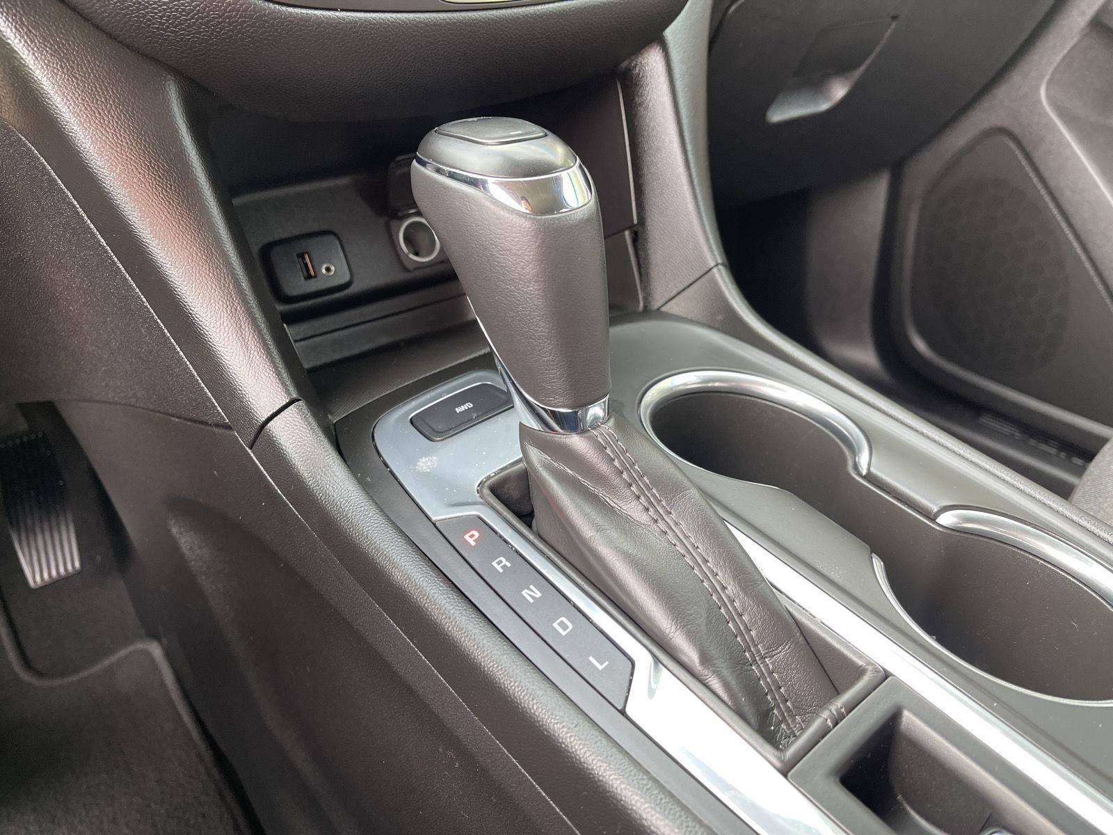 Used 2018 Chevrolet Equinox LT AWD/4WD image 29