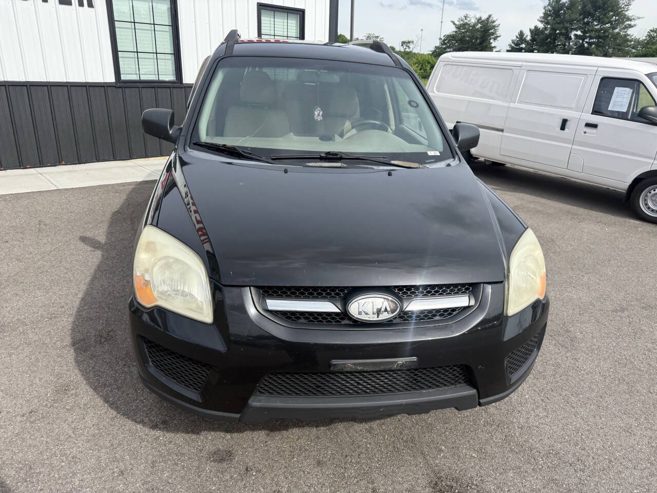 Used 2009 Kia Sportage LX FWD image 2