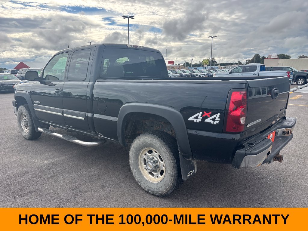 Used 2004 Chevrolet Silverado 2500 LT AWD/4WD image 3