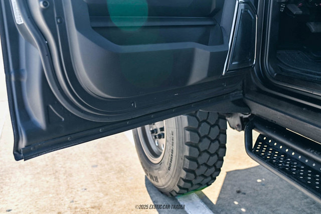 Used 2024 RAM 5500 4x4 Crew Cab image 22