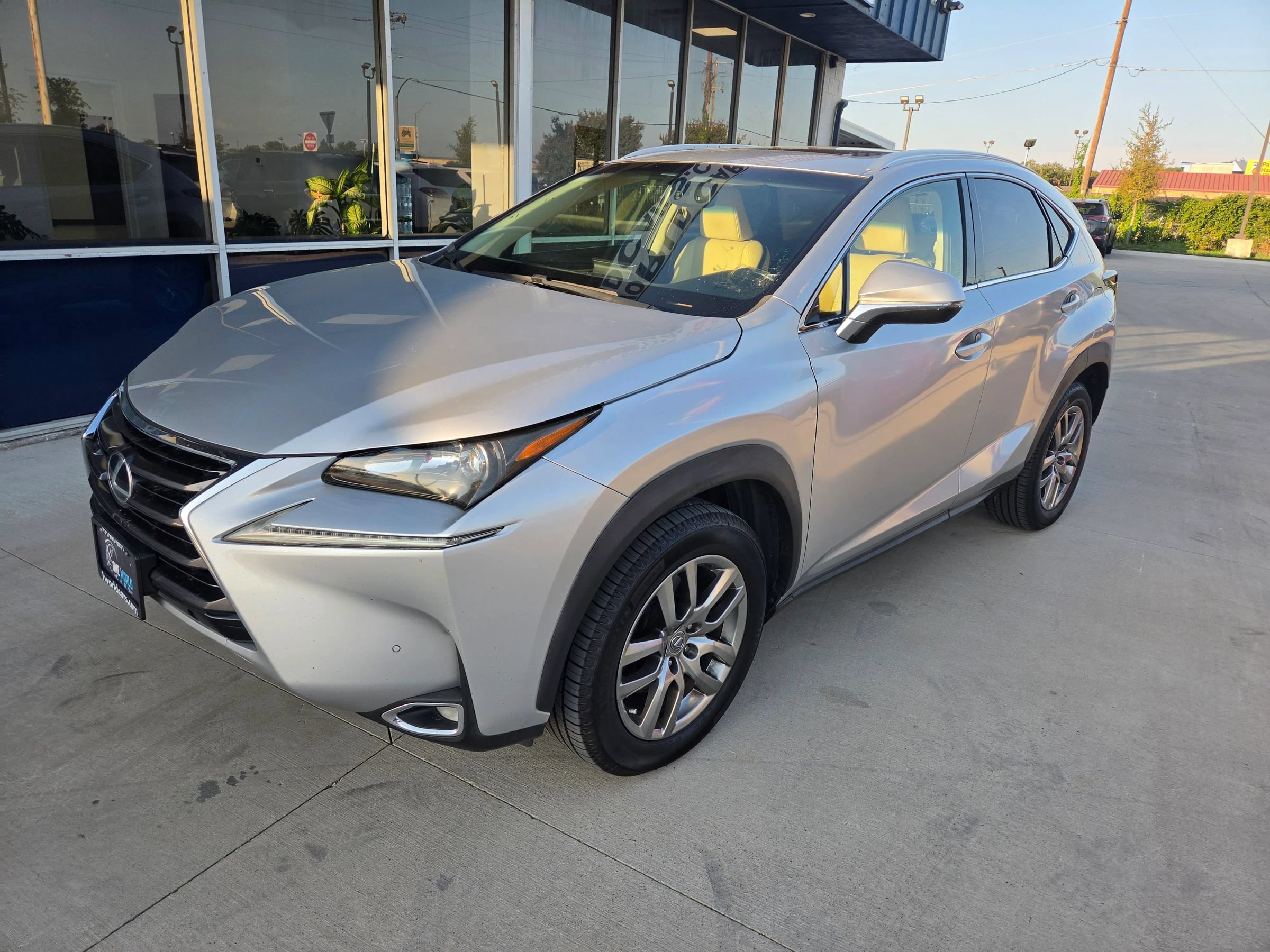 Used 2015 Lexus NX 200t FWD w/ Premium Package image 2