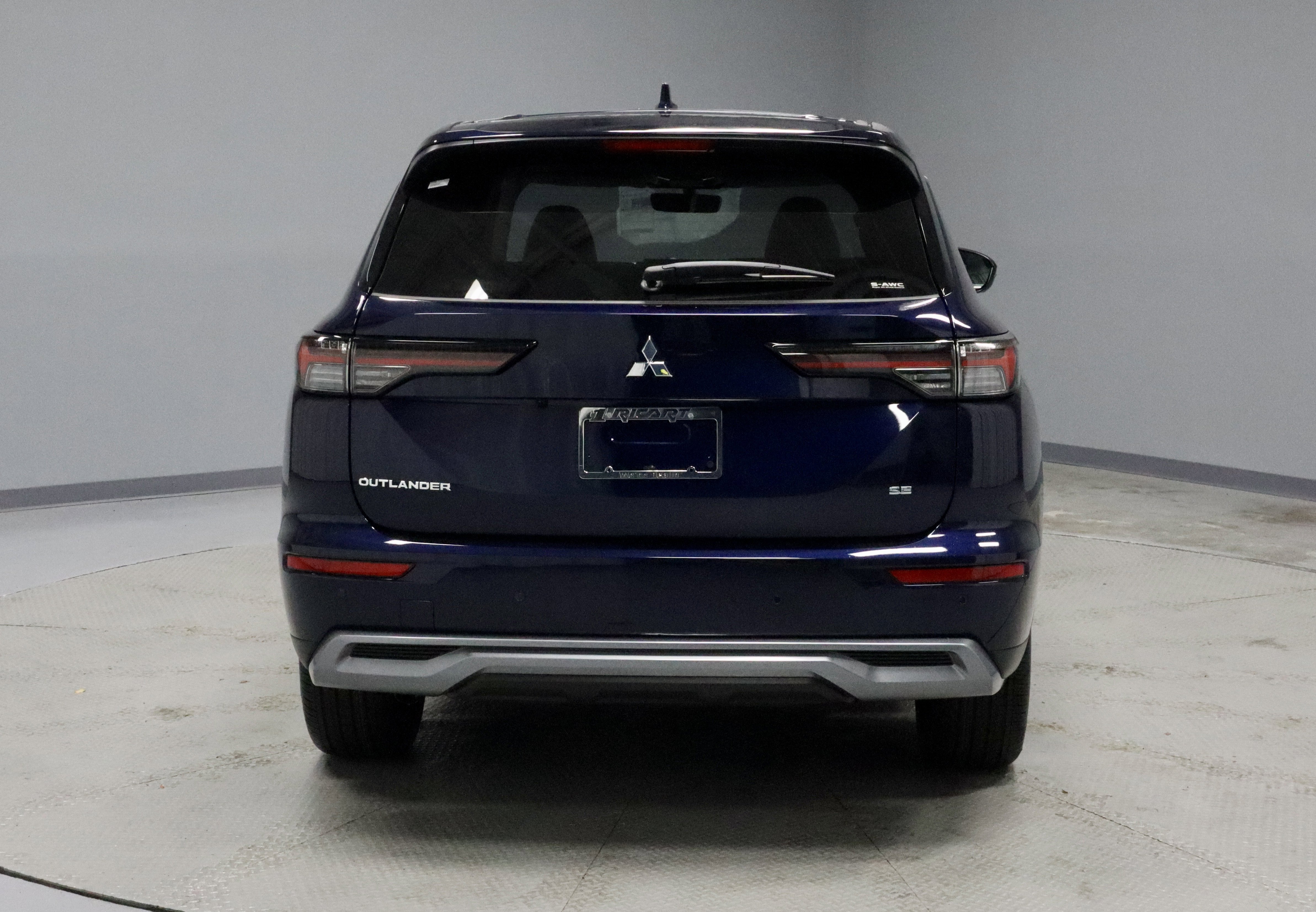 New 2025 Mitsubishi Outlander SE image 7