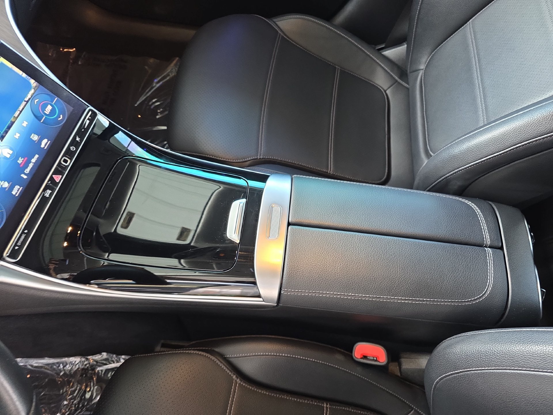 Used 2022 Mercedes-Benz C 300 Sedan image 25