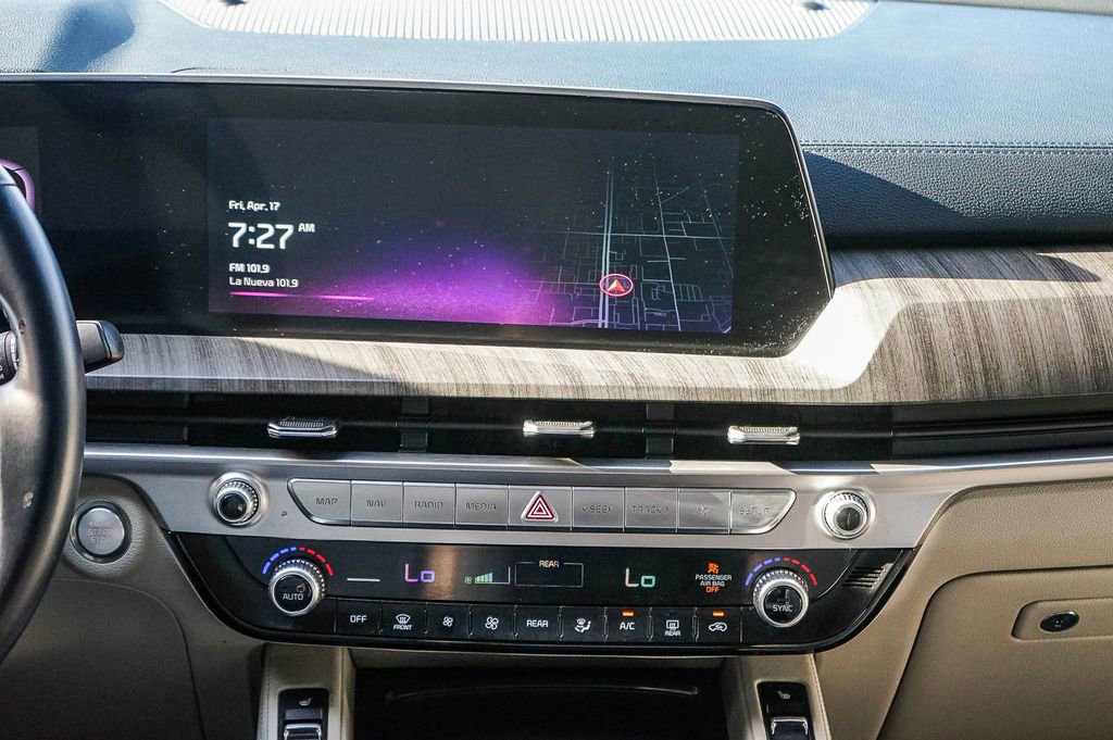 Used 2023 Kia Telluride EX w/ EX Captain's Chair Package FWD image 15