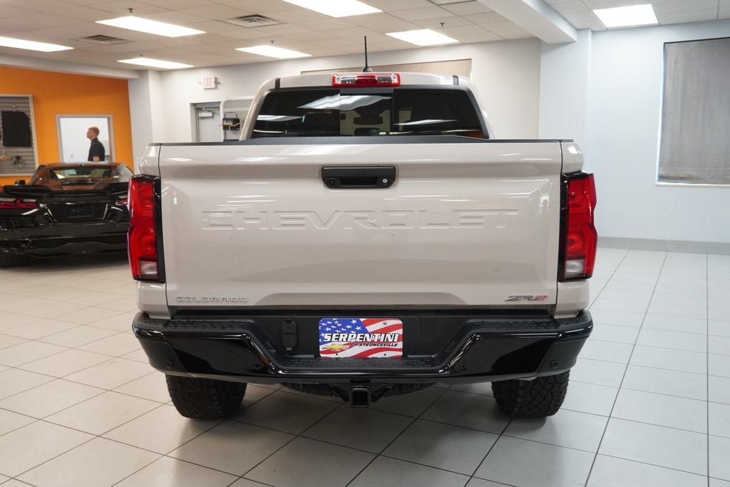 New 2026 Chevrolet Colorado ZR2 w/ Technology Package AWD/4WD image 8