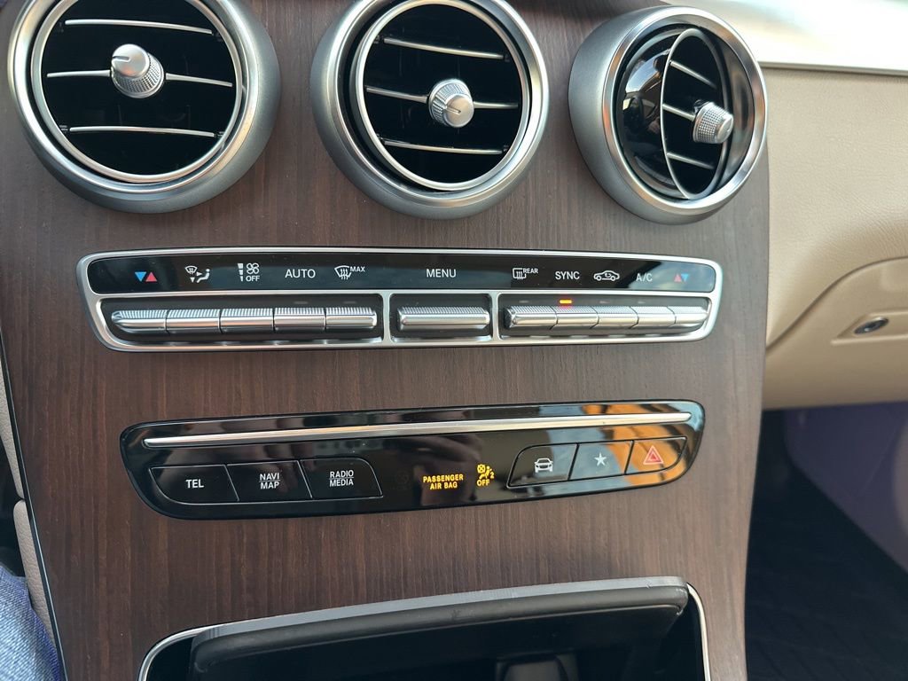 Used 2022 Mercedes-Benz GLC 300 4MATIC image 16
