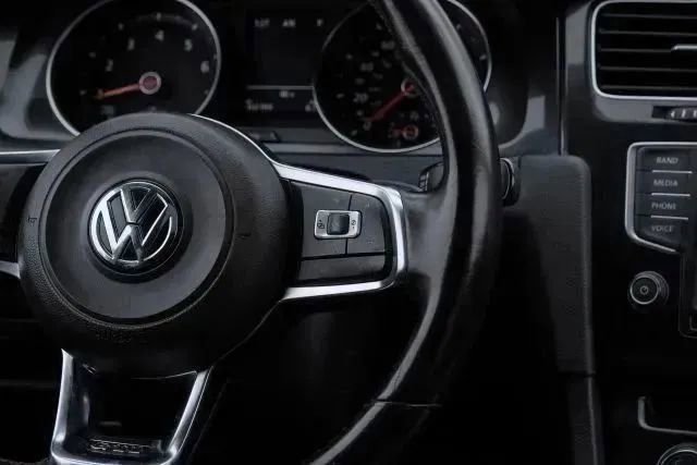 Used 2016 Volkswagen GTI SE w/ Lighting Package (SEL) image 24