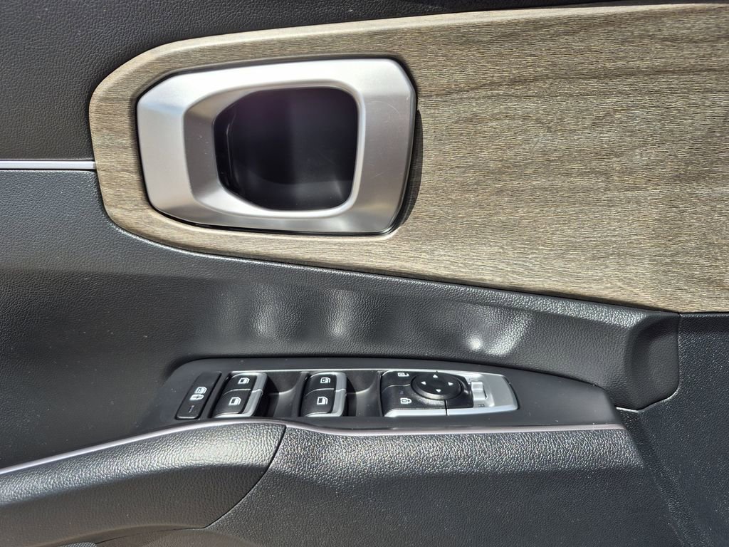 Certified 2023 Kia Sorento S AWD/4WD image 9