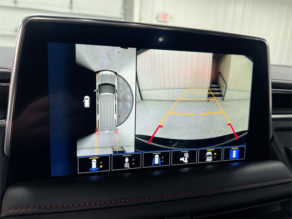 Used 2022 Chevrolet Tahoe RST w/ Sport Performance Package image 15