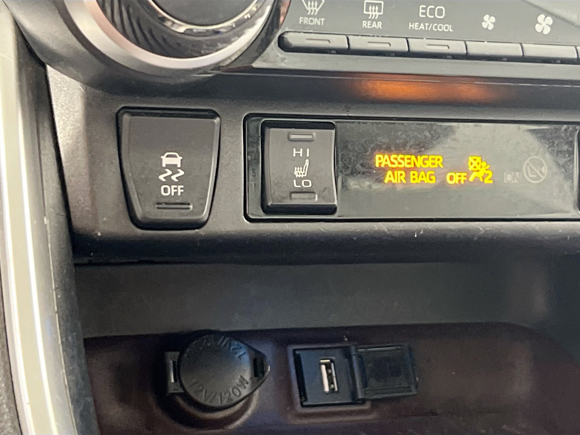 Used 2020 Toyota RAV4 Limited w/ All Weather Liner Package AWD/4WD image 20