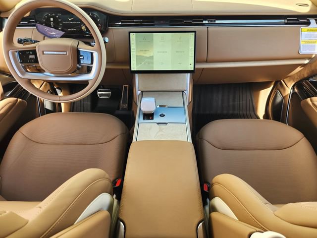 New 2026 Land Rover Range Rover SV image 18