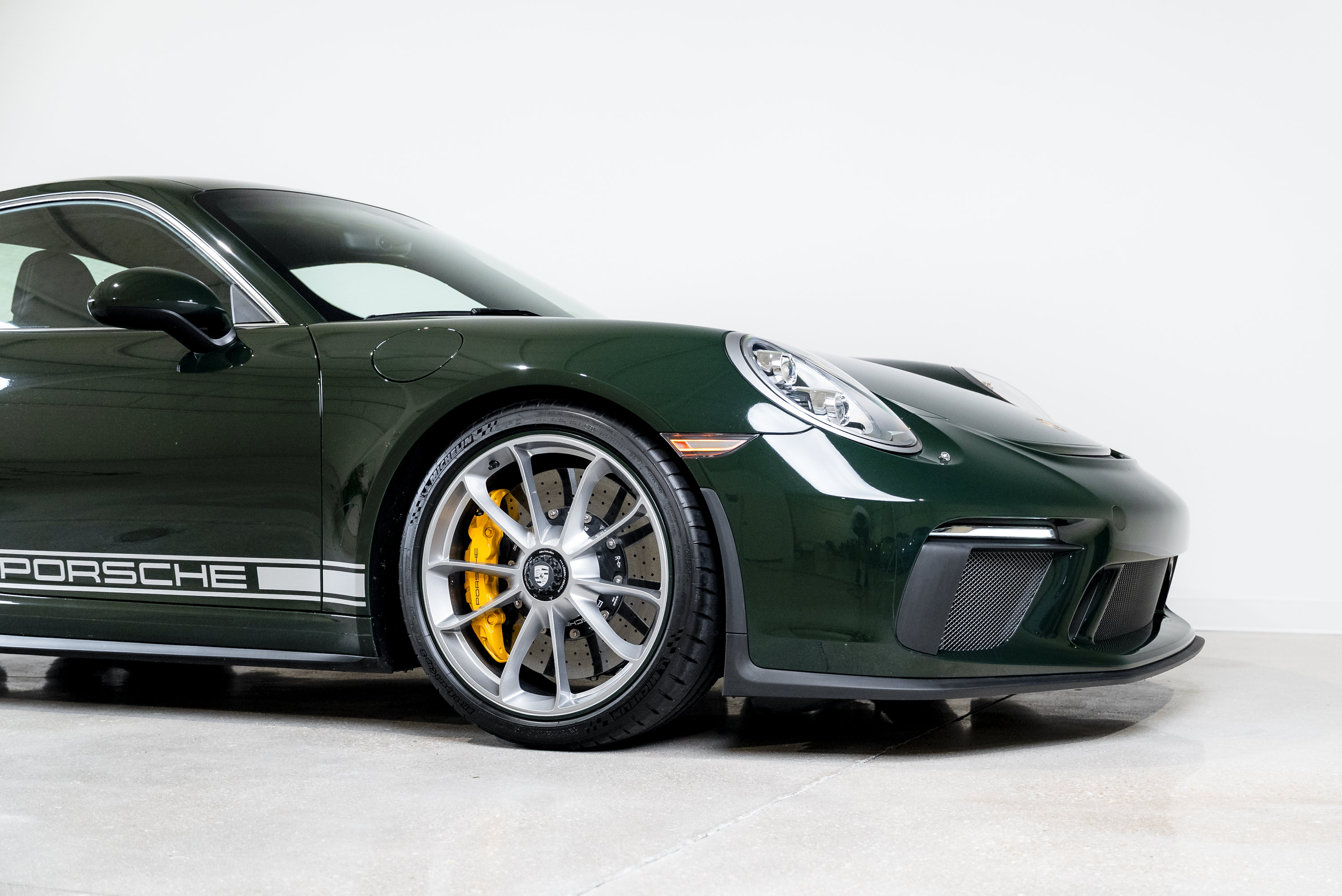 Used 2018 Porsche 911 GT3 RWD image 7