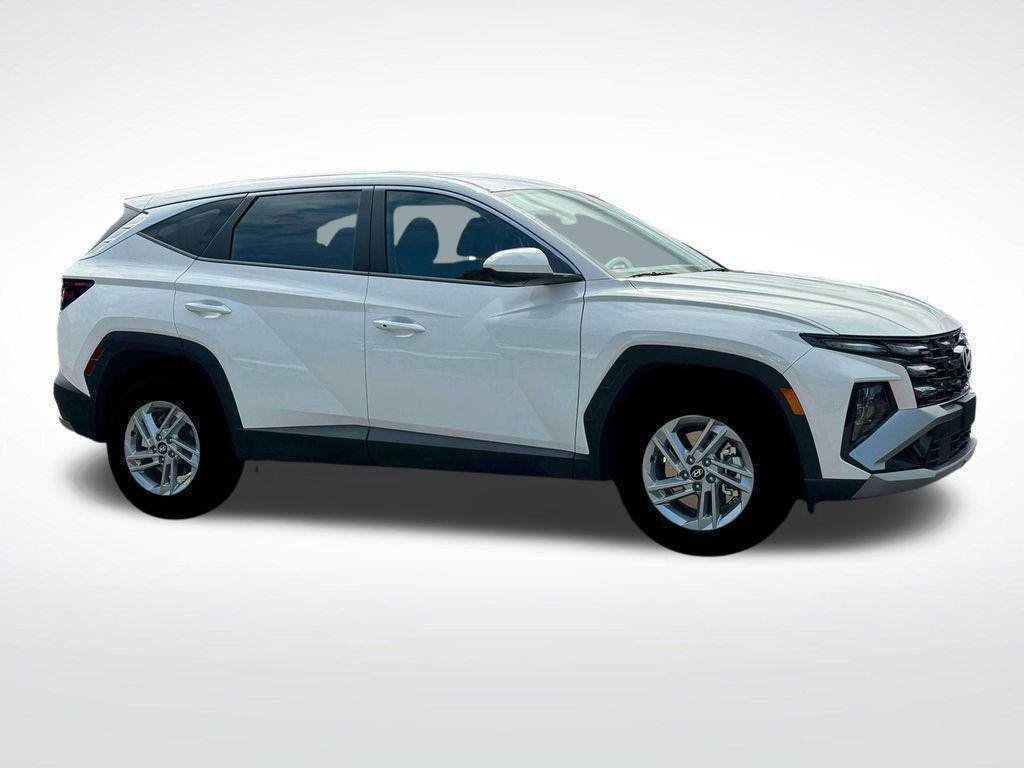 New 2025 Hyundai Tucson SE AWD/4WD image 10