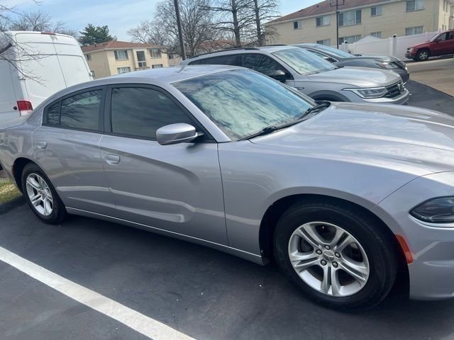 Used 2015 Dodge Charger SE w/ Popular Equipment Group image 3