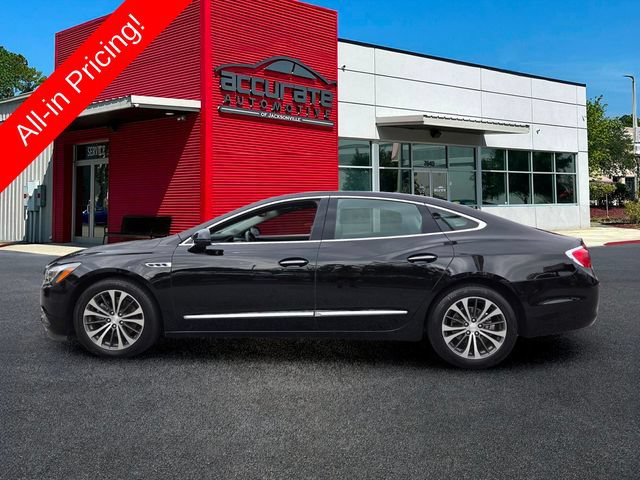 Used 2017 Buick LaCrosse Essence FWD image 2