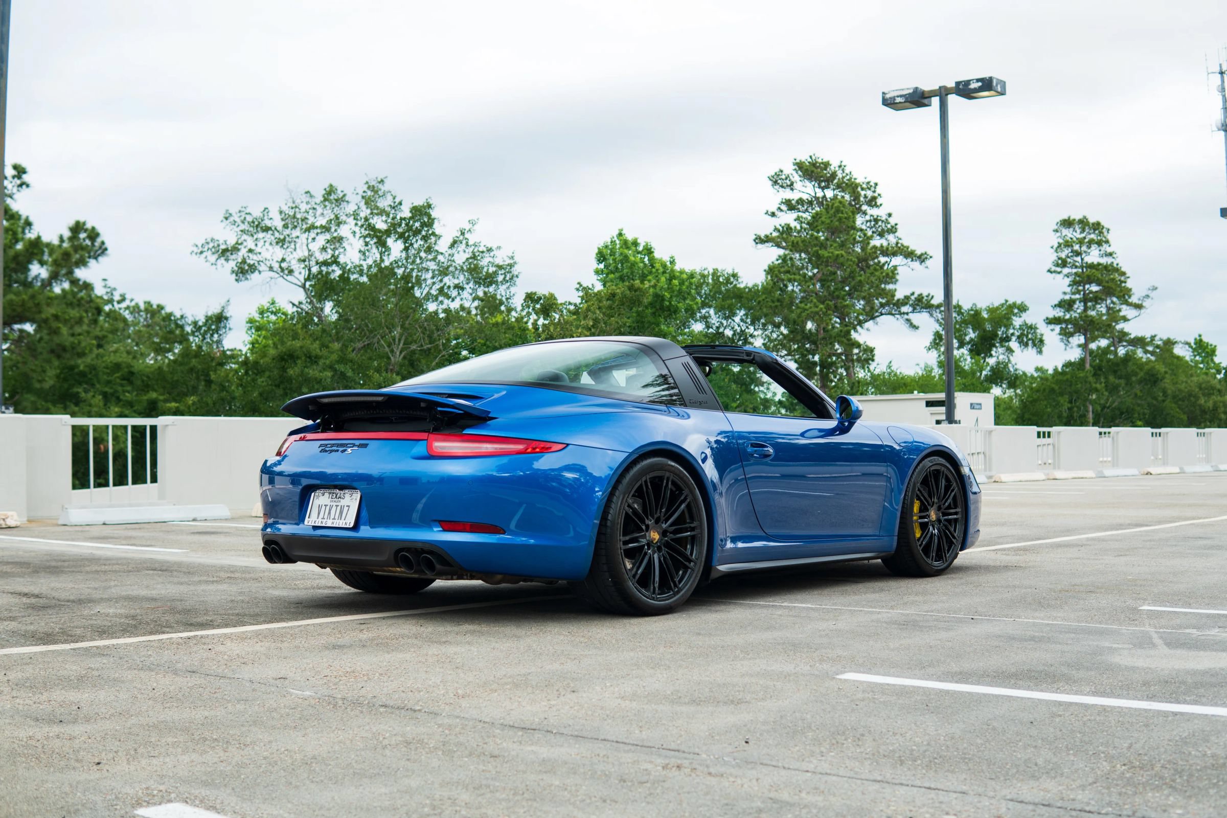 Used 2015 Porsche 911 Targa 4S w/ Sport Chrono Package AWD/4WD image 21
