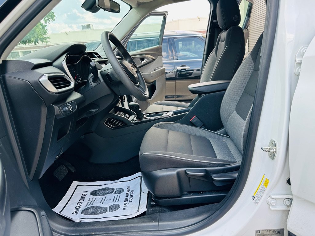 Used 2021 Chevrolet TrailBlazer LS FWD image 15