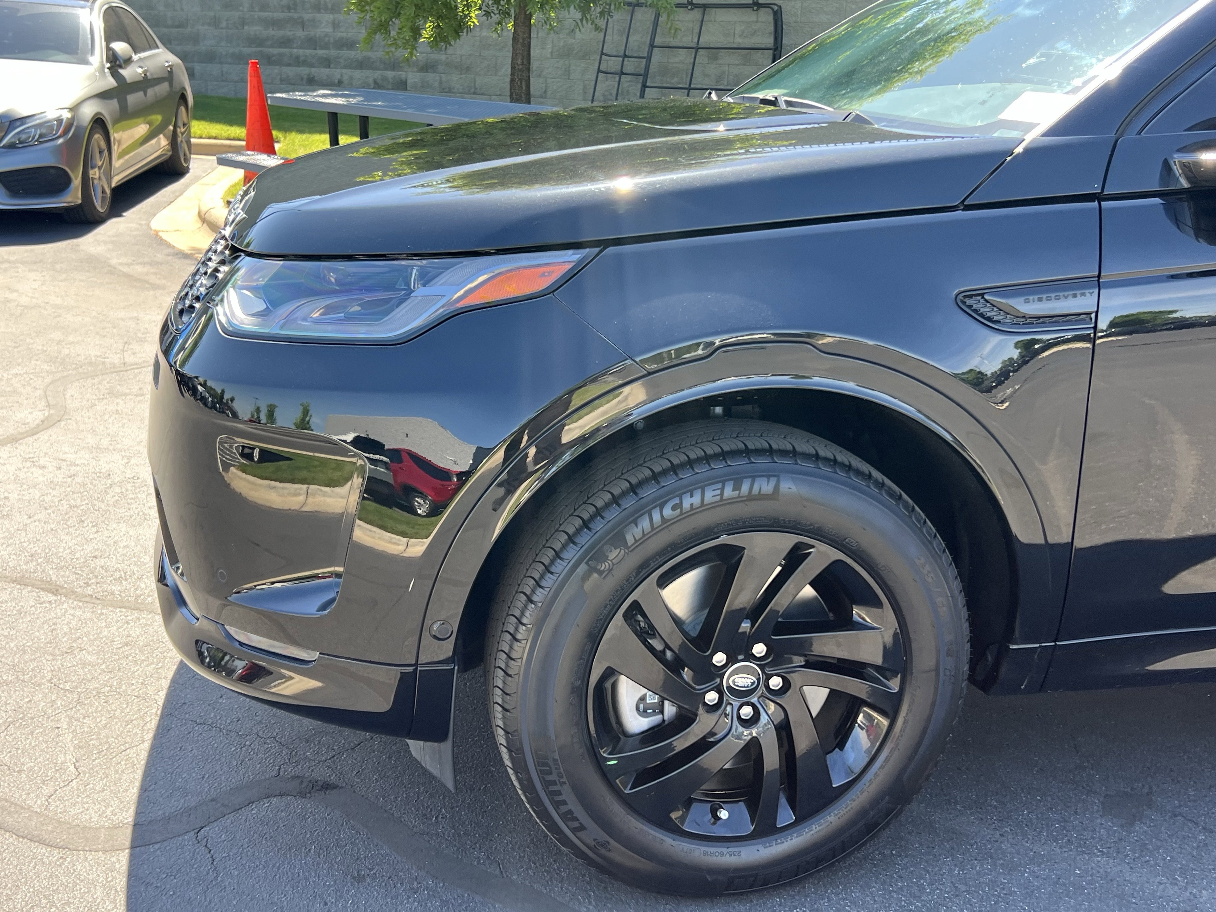Certified 2025 Land Rover Discovery Sport S AWD/4WD image 13