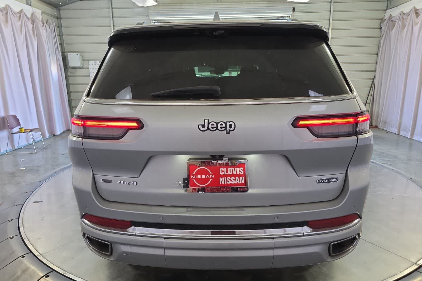 Used 2021 Jeep Grand Cherokee L Overland w/ Advanced Protech Group III AWD/4WD image 8