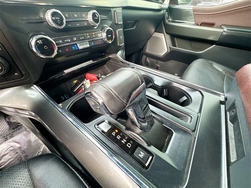 Used 2022 Ford F150 Lariat w/ Equipment Group 502A High image 17