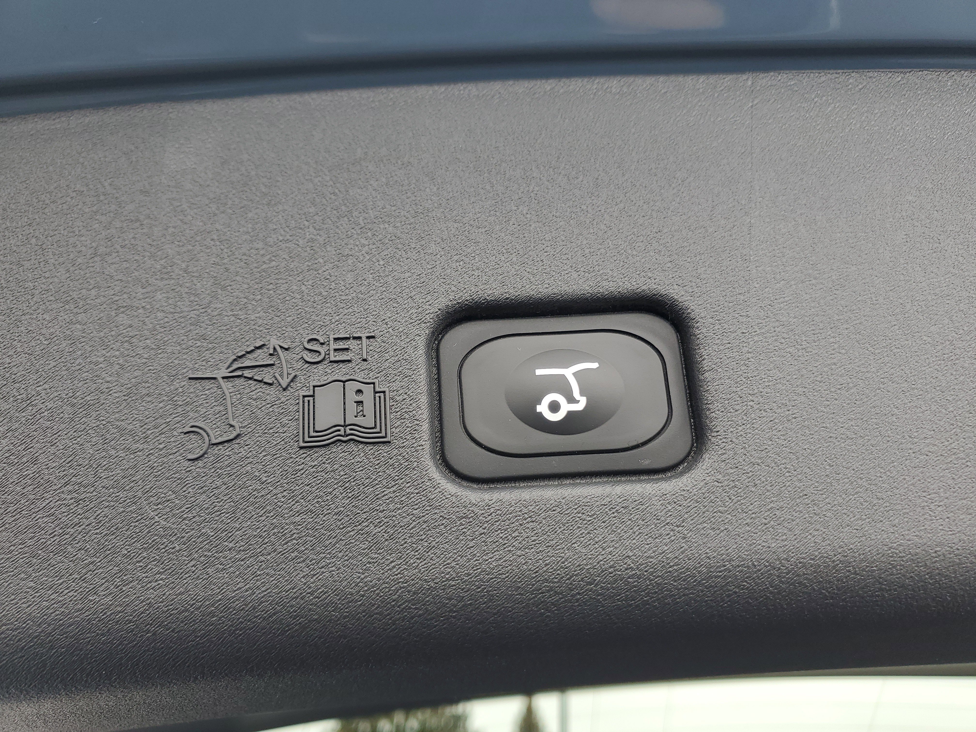 New 2026 Lincoln Nautilus Premier w/ Equipment Group 102A image 34