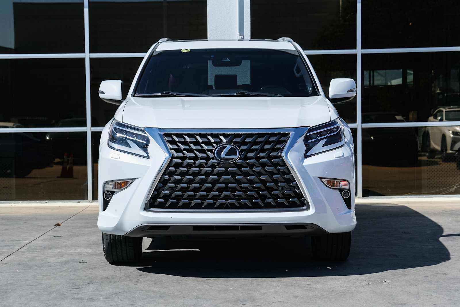 Used 2021 Lexus GX 460 Premium w/ Premium Package AWD/4WD image 3
